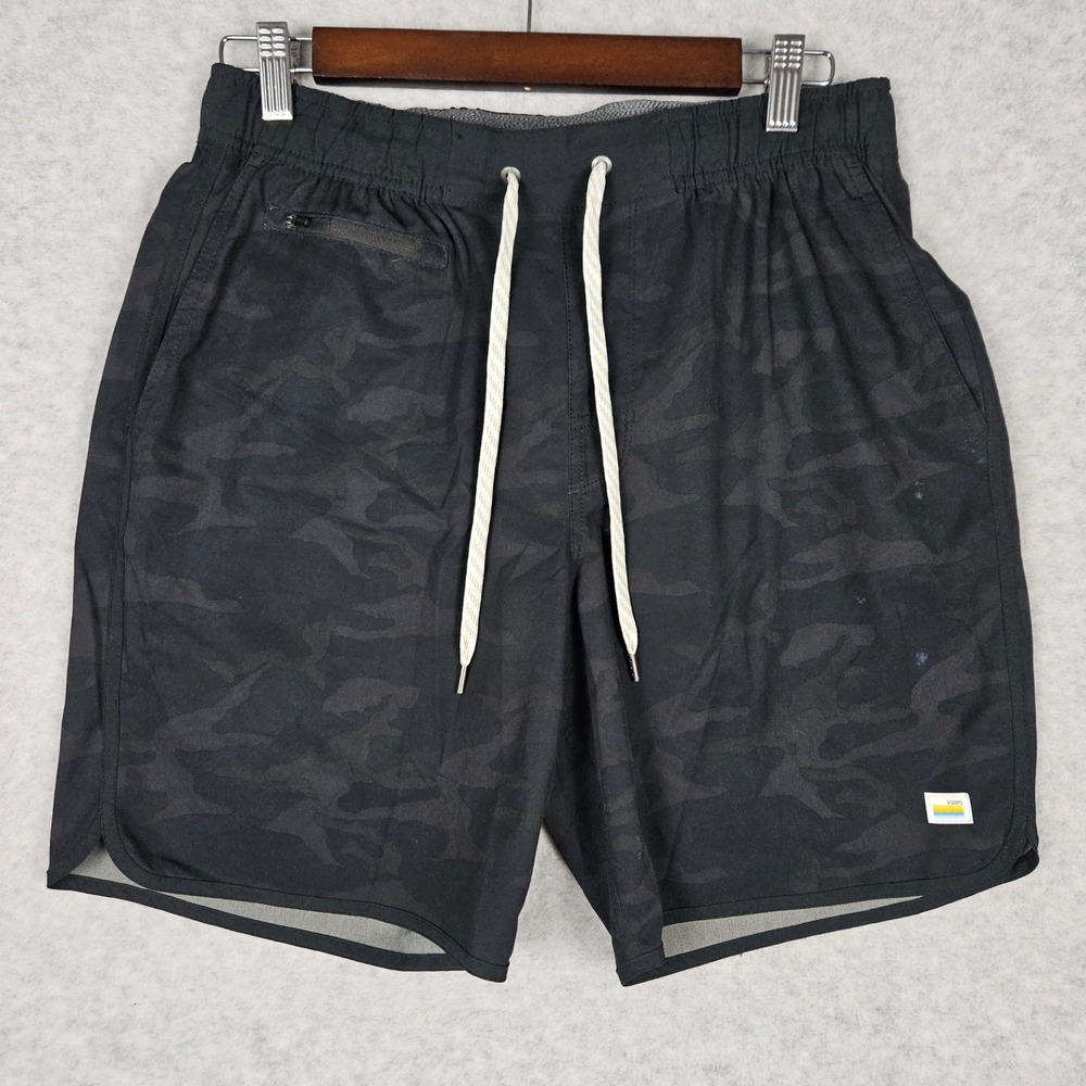 Vuori (Men's Medium) Black Shorts Banks Camo Athletic Gym Training Running V330